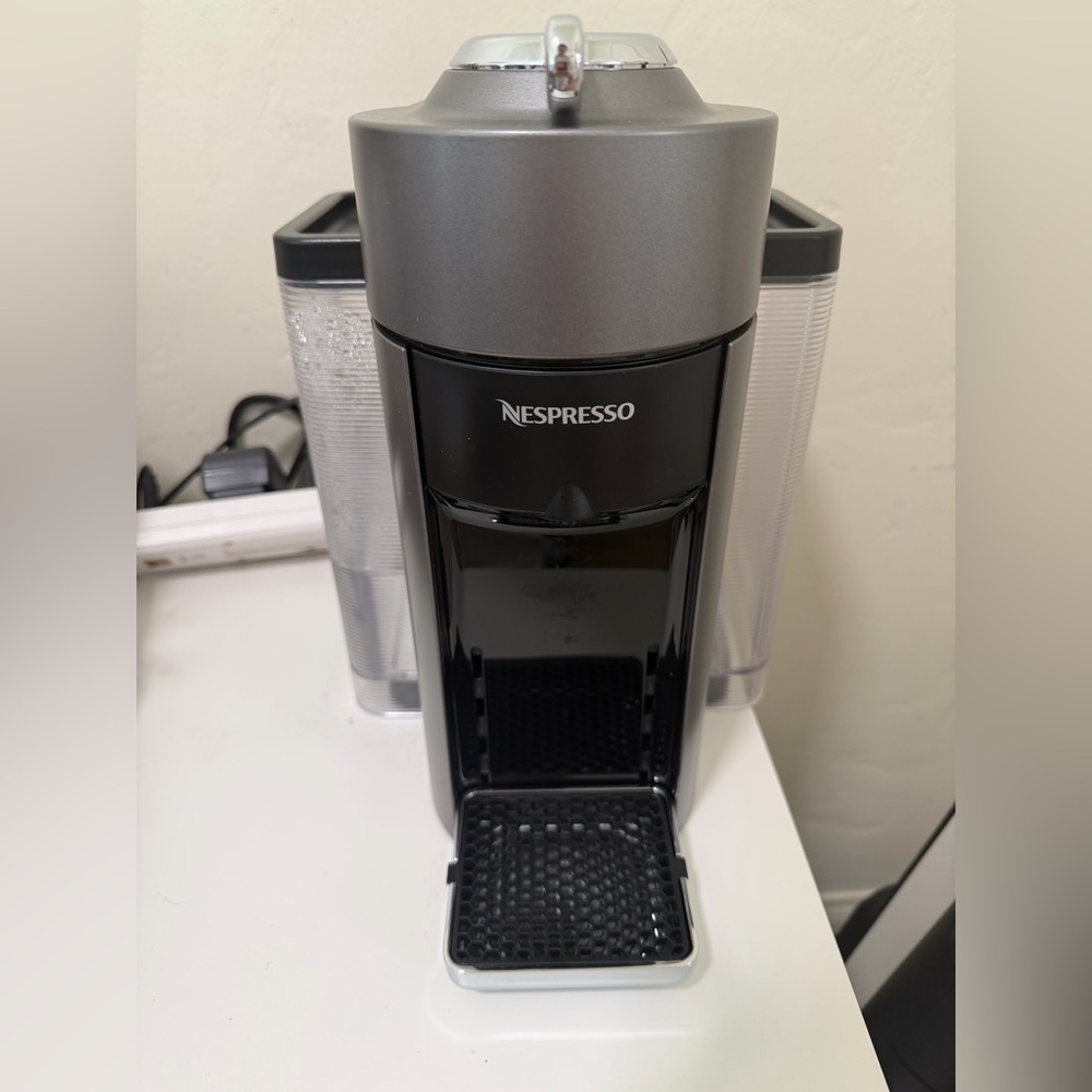 Nespresso Vertuo Coffee and Espresso Maker by De'Longhi, Titan (EUC) - Picture 8 of 17